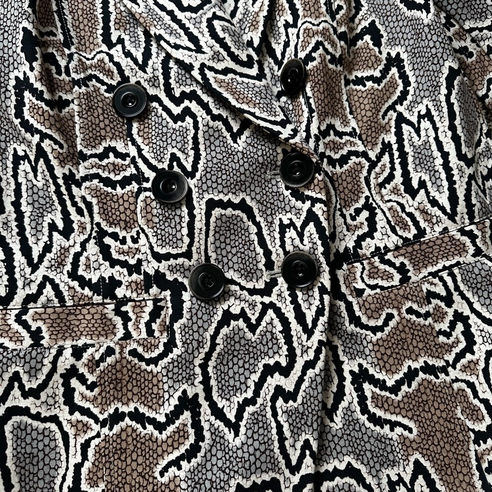 CAbi Python Double Breasted Blazer Size 2 - Picture 8 of 13
